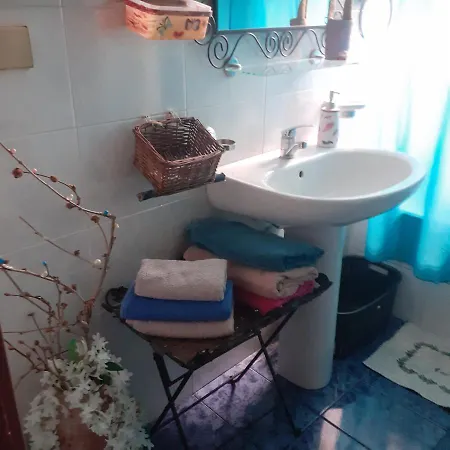 Apartment Pet Friendly Alexandras House *